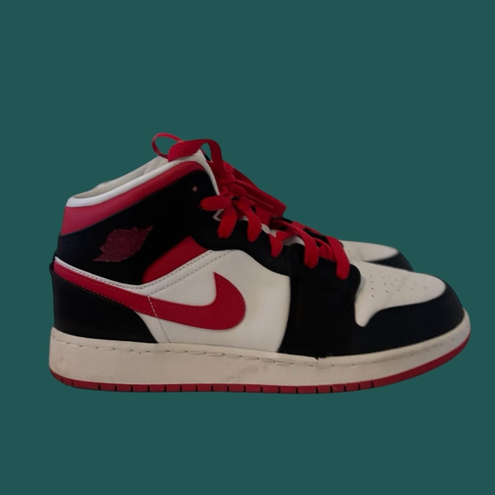 Air Jordan Youth 1 Mid - 6Y/W8